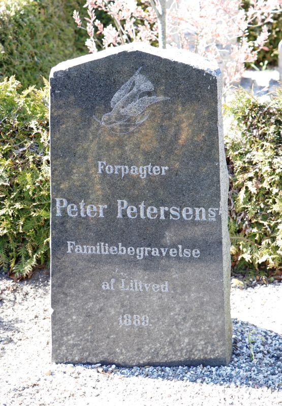 Peder Pedersen's familiegravsted.JPG